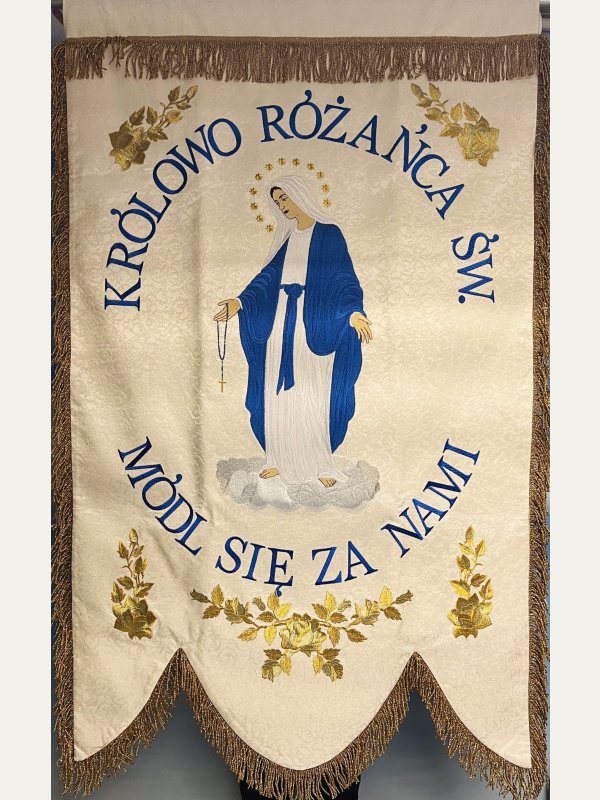 Chorągiew haftowana Matka Boża Różańcowa 3