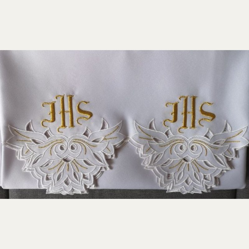Obrus ołtarzowy haftowany - wzór eucharystyczny