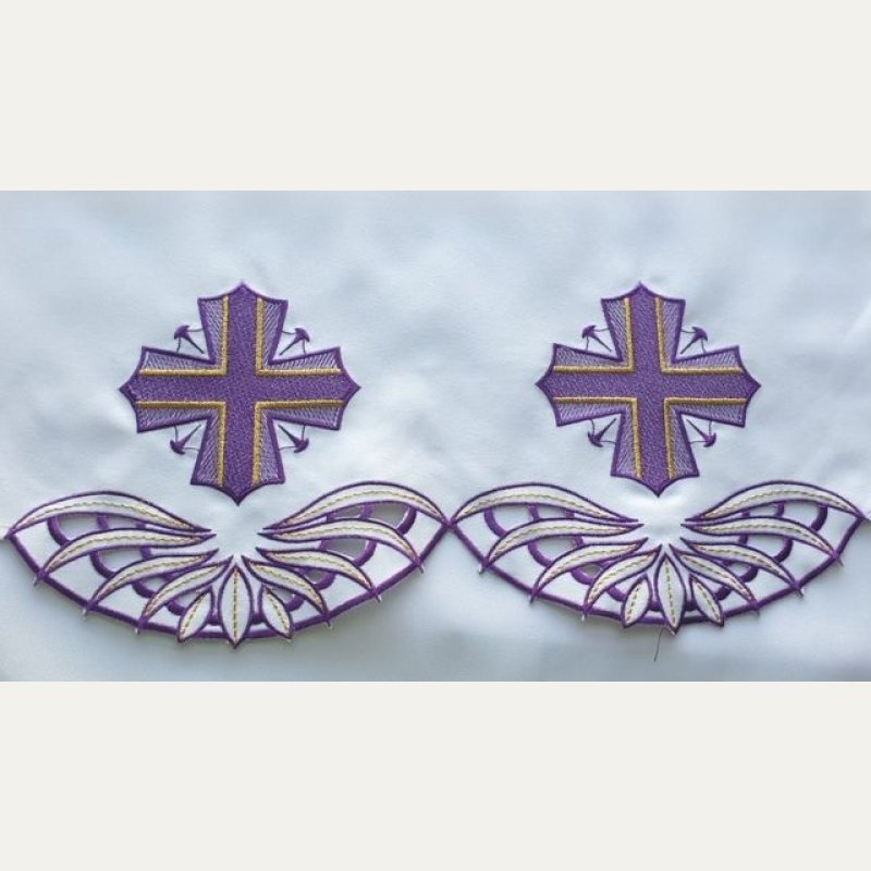 Obrus ołtarzowy haftowany - wzór eucharystyczny