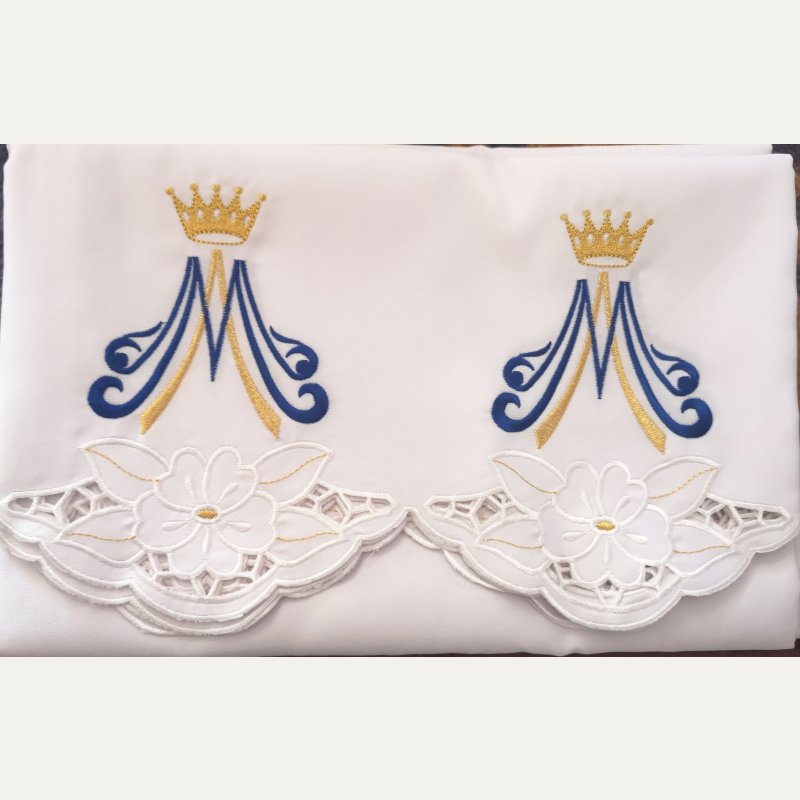 Obrus ołtarzowy haftowany - wzór Maryjny
