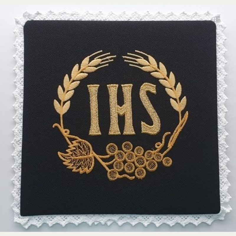 Palka haftowana czarna IHS (2)