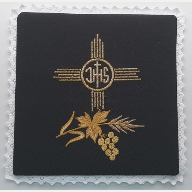 Palka haftowana czarna IHS (3)