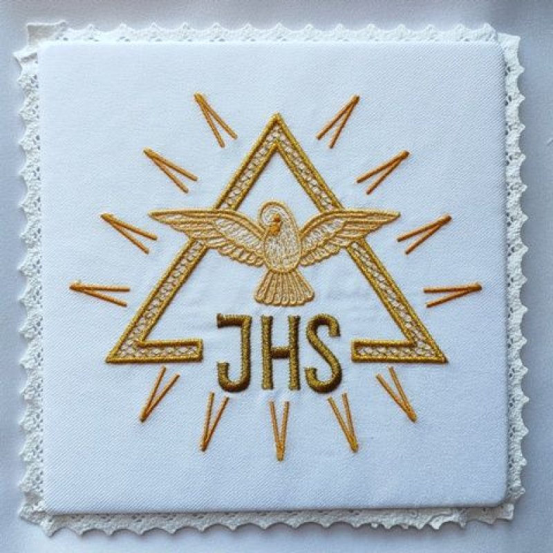 Palka haftowana biała, IHS, Duch Święty (3)